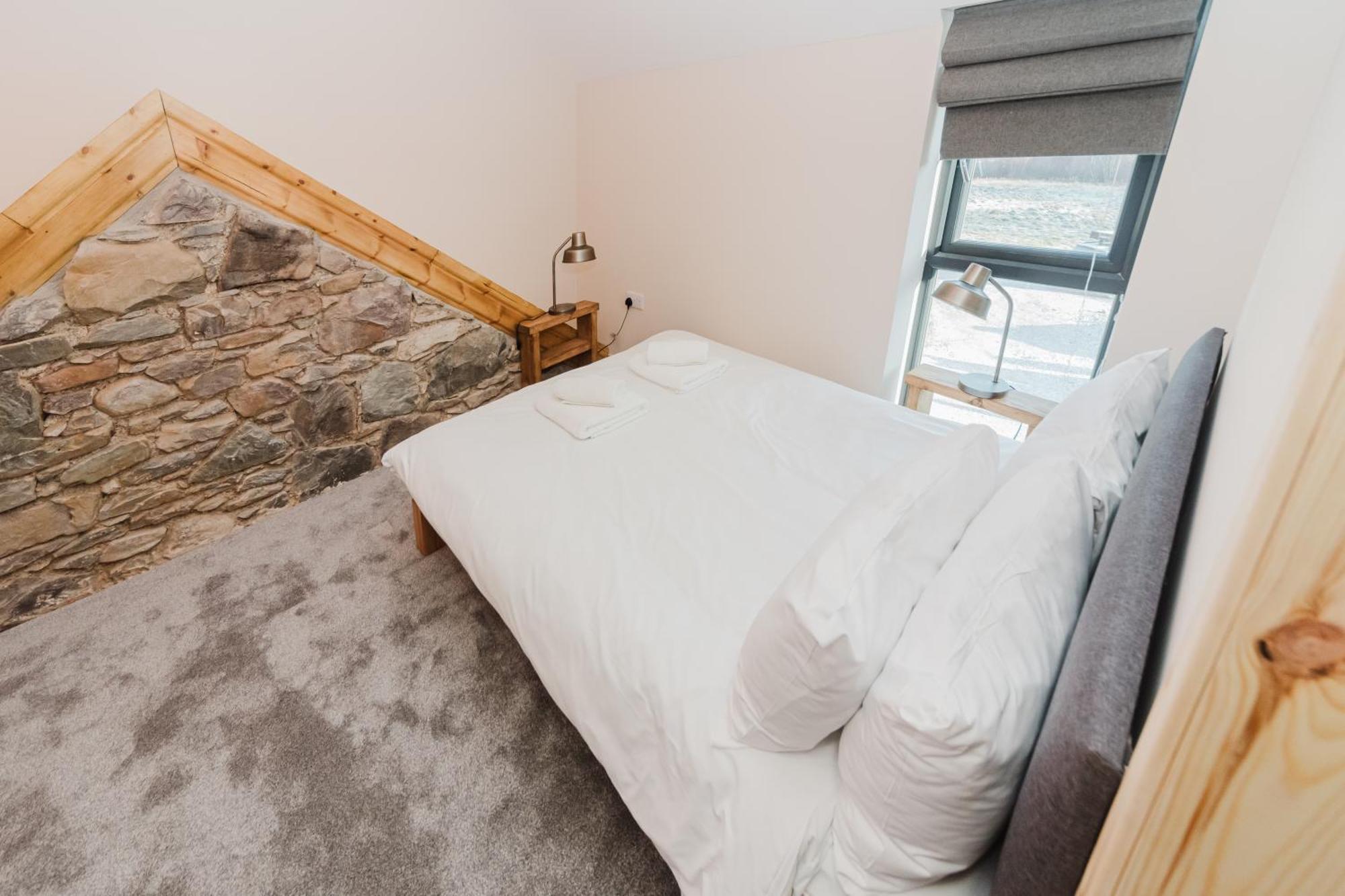 Old Kyle Farm - Stunning Views - 2 Mins From Skye Bridge Vakantiehuis Kyleakin